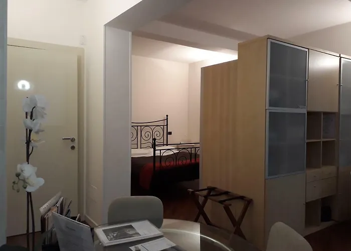 Del Borgo - - Bologna