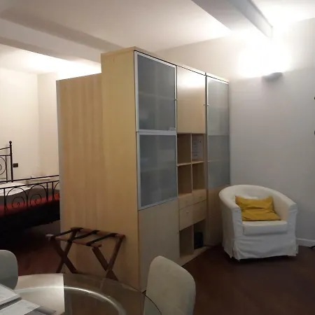 Del Borgo - - *