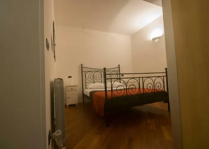 Del Borgo - -