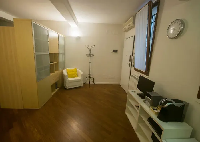 فندق مبيت وإفطار Del Borgo - - بولونيا