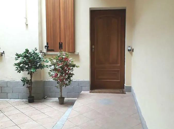 Del Borgo - -